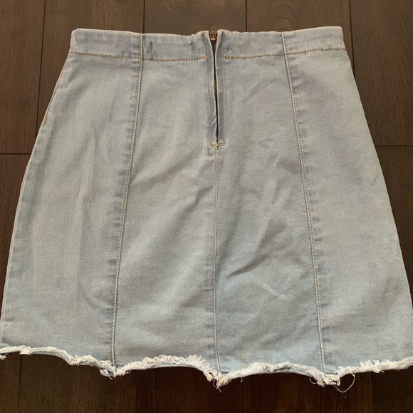 Forever 21 Denim Skirt - Picture 3 of 6